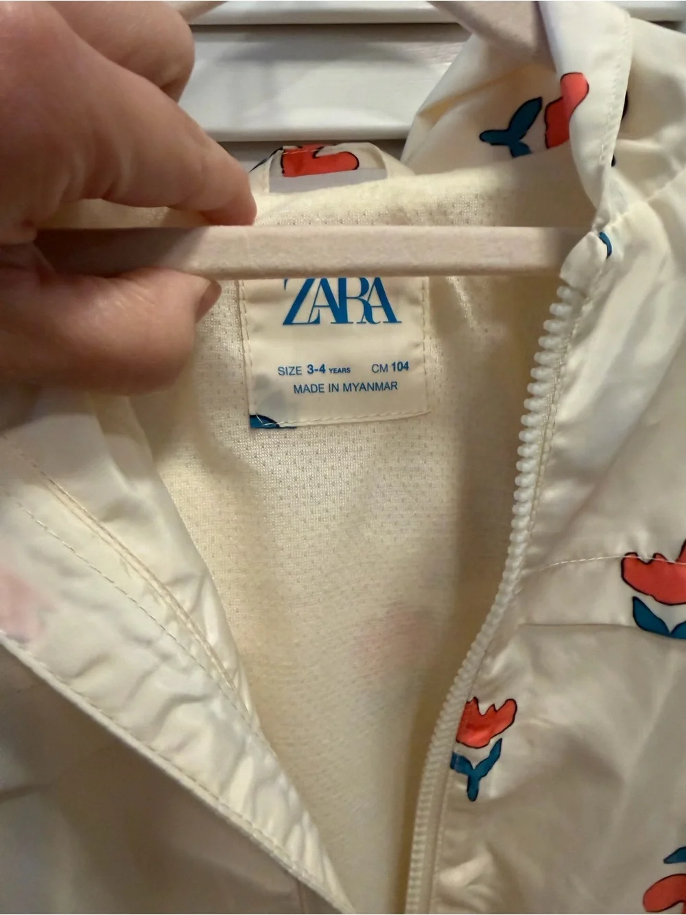 Zara lightweight cream